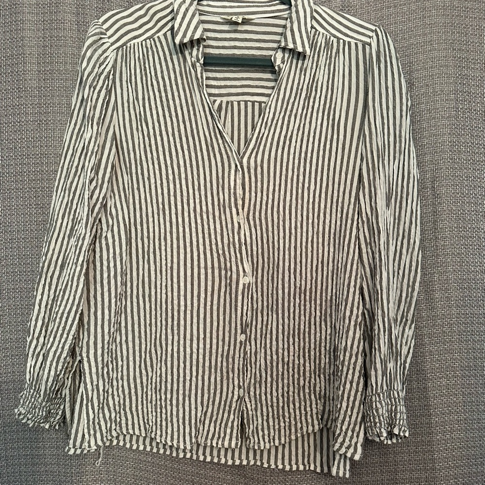 Max Studio Button Up Top